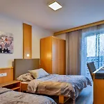 Jugendhotel Bachlehen Und Johanneshof 호텔 라드스타드트