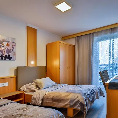 Jugendhotel Bachlehen Und Johanneshof ホテル ラートシュタット