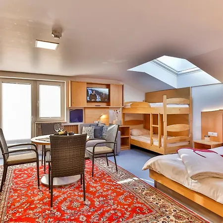 Hotel Jugendhotel Bachlehen Und Johanneshof Radstadt