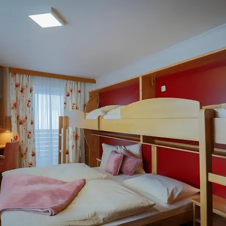 Jugendhotel Bachlehen Und Johanneshof 3*