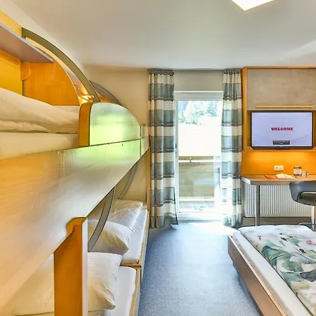 Jugendhotel Bachlehen Und Johanneshof ホテル ラートシュタット