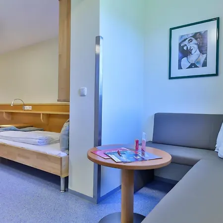 Jugendhotel Bachlehen Und Johanneshof فندق