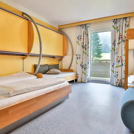 ホテル Jugendhotel Bachlehen Und Johanneshof ラートシュタット