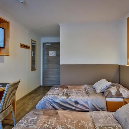 Hotel Jugendhotel Bachlehen Und Johanneshof Radstadt