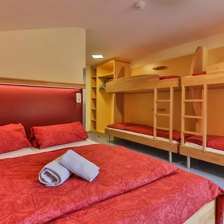 ホテル Jugendhotel Bachlehen Und Johanneshof 3*