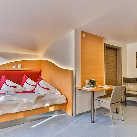 Hotel Jugendhotel Bachlehen Und Johanneshof 3*