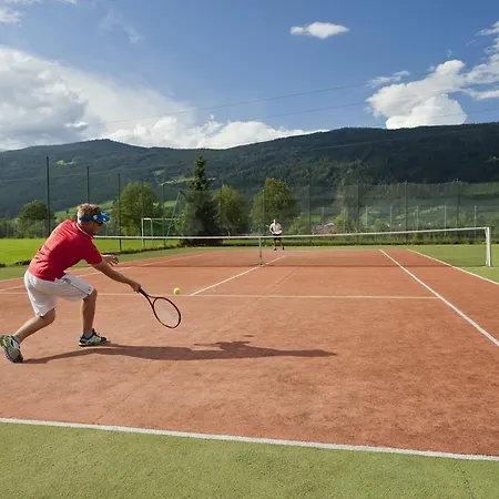 Jugendhotel Bachlehen Und Johanneshof Hotel Radstadt